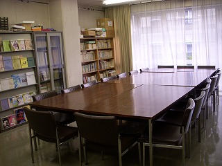 2階図書談話室