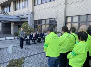 宇治市少年補導委員会年始補導活動出発式の写真