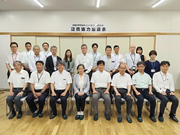 懇談会の様子④