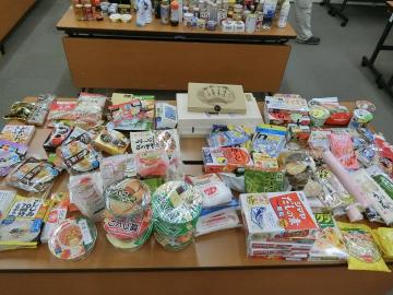 提供された食品類の画像1