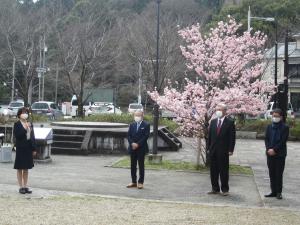 祝辞を述べる松村市長